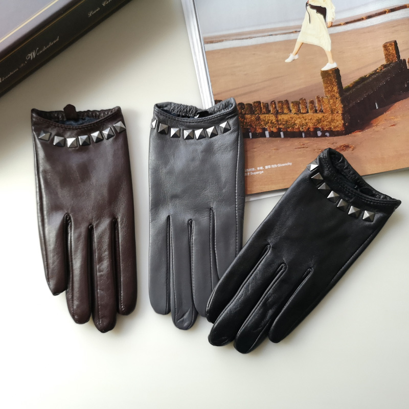 女性のための本革の手袋,絹のような裏地,ショートスタイル,機 - Leather Driving Glove のレビューと価格