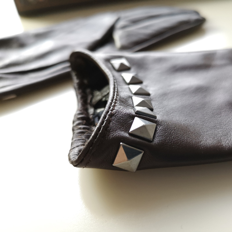 女性のための本革の手袋,絹のような裏地,ショートスタイル,機 - Leather Driving Glove のレビューと価格